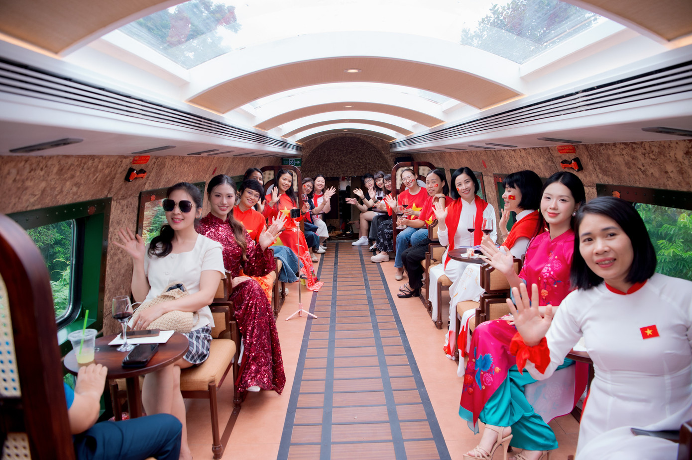 Vì sao đặt tên là tàu du lịch 'Hà Nội 5 cửa ô'?- Ảnh 8.