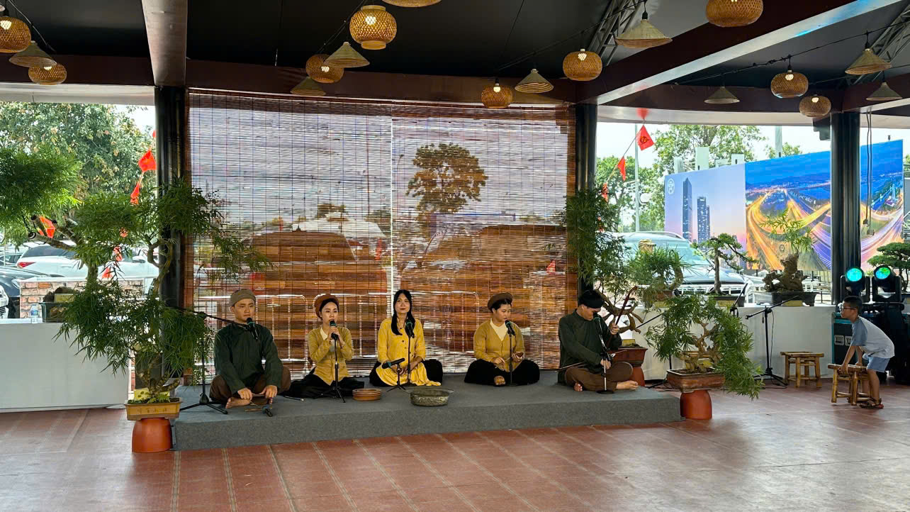 Hàng triệu lượt khách đổ về Trung tâm Triển lãm Quốc gia 7.000 tỷ đồng, tham quan 1 không gian đặc biệt đậm chất Hà Thành- Ảnh 3.