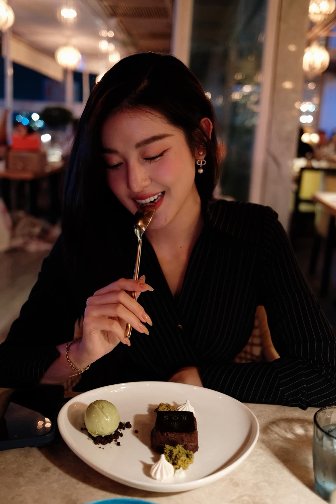 Mỹ nhân Việt được báo Trung khen là Mỹ nhân Việt được báo Trung khen là