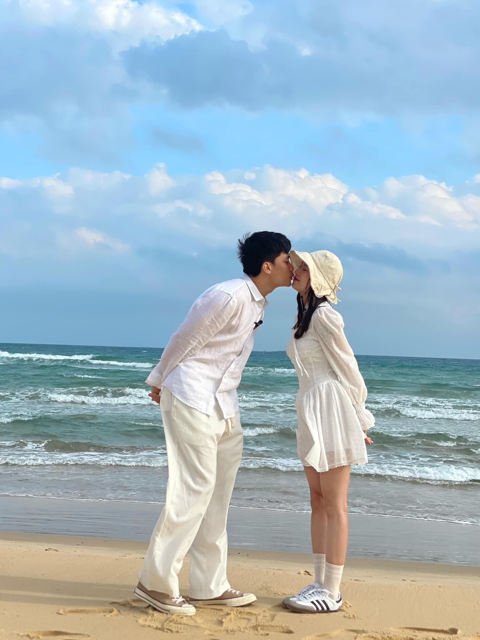 Không hề trùng hợp hơn khi vợ anh Tạ ngoài đời tên Yến, là thanh mai trúc mã, nhan sắc 0 điểm- Ảnh 3.