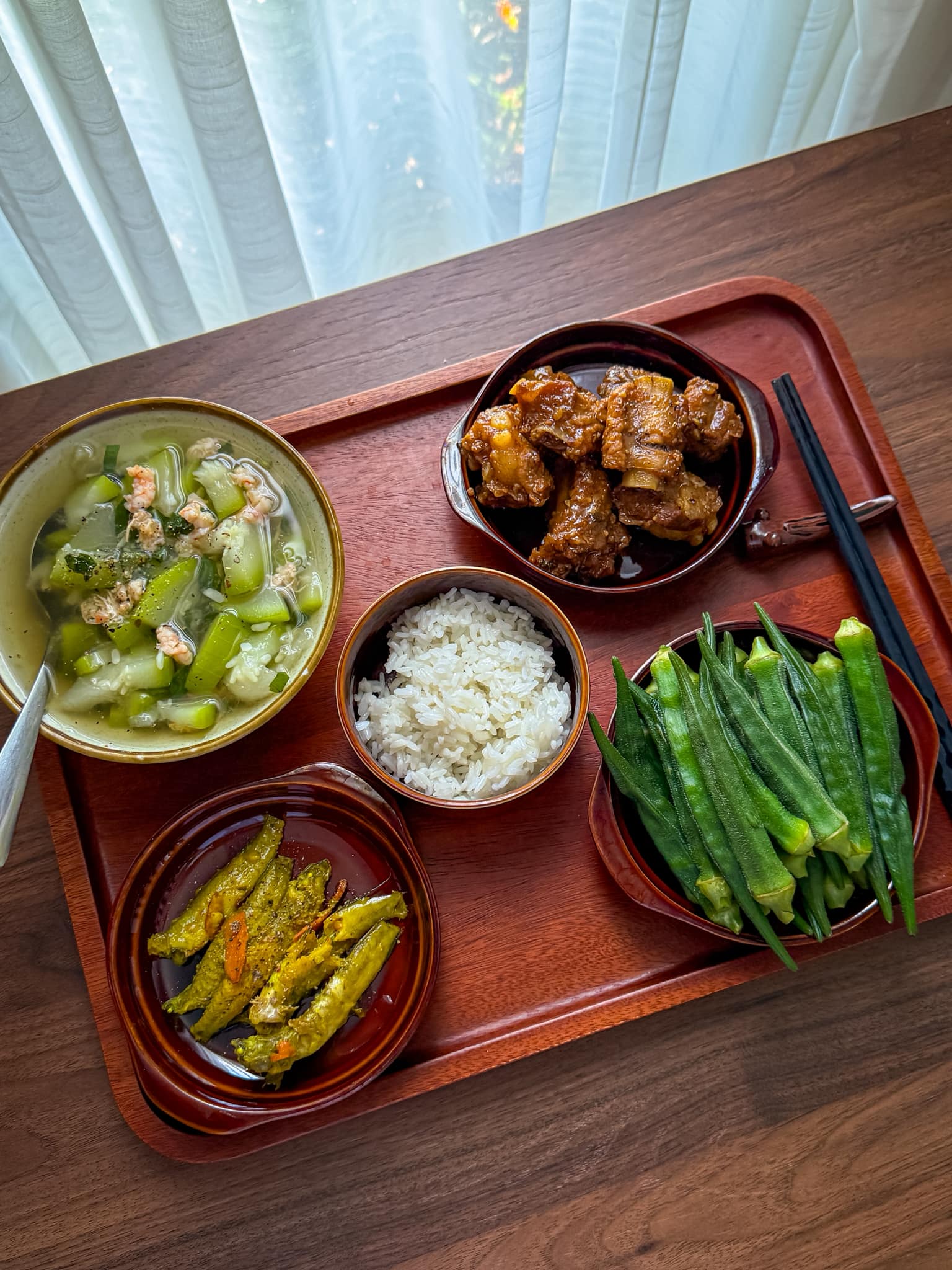 Chị gái nhà người ta: Nấu cơm cữ cho em mà tưởng đâu chị đi thi MasterChef khiến hội "em gái online" đua nhau vào "nhận vơ"- Ảnh 8.