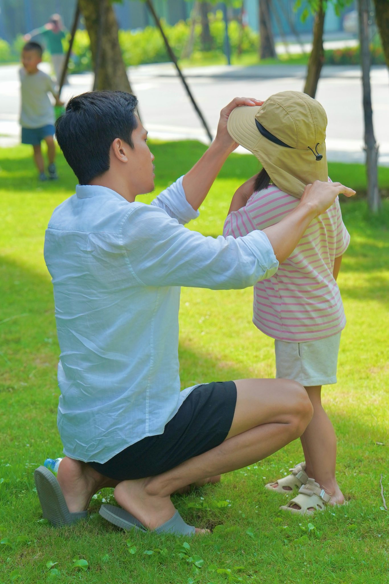 Không hề trùng hợp hơn khi vợ anh Tạ ngoài đời tên Yến, là thanh mai trúc mã, nhan sắc 0 điểm- Ảnh 13.