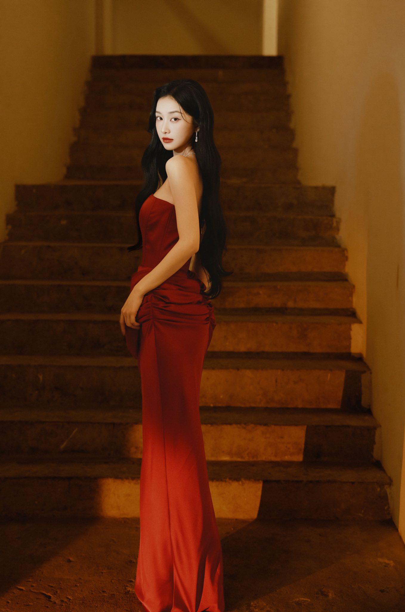 Việt Nam có 1 mỹ nhân nổi tiếng từ Trung đến Hàn: Visual đẹp như Angela Baby - Yoona, ngắm góc nào cũng đã con mắt- Ảnh 6. Việt Nam có 1 mỹ nhân nổi tiếng từ Trung đến Hàn: Visual đẹp như Angela Baby - Yoona, ngắm góc nào cũng đã con mắt- Ảnh 6.