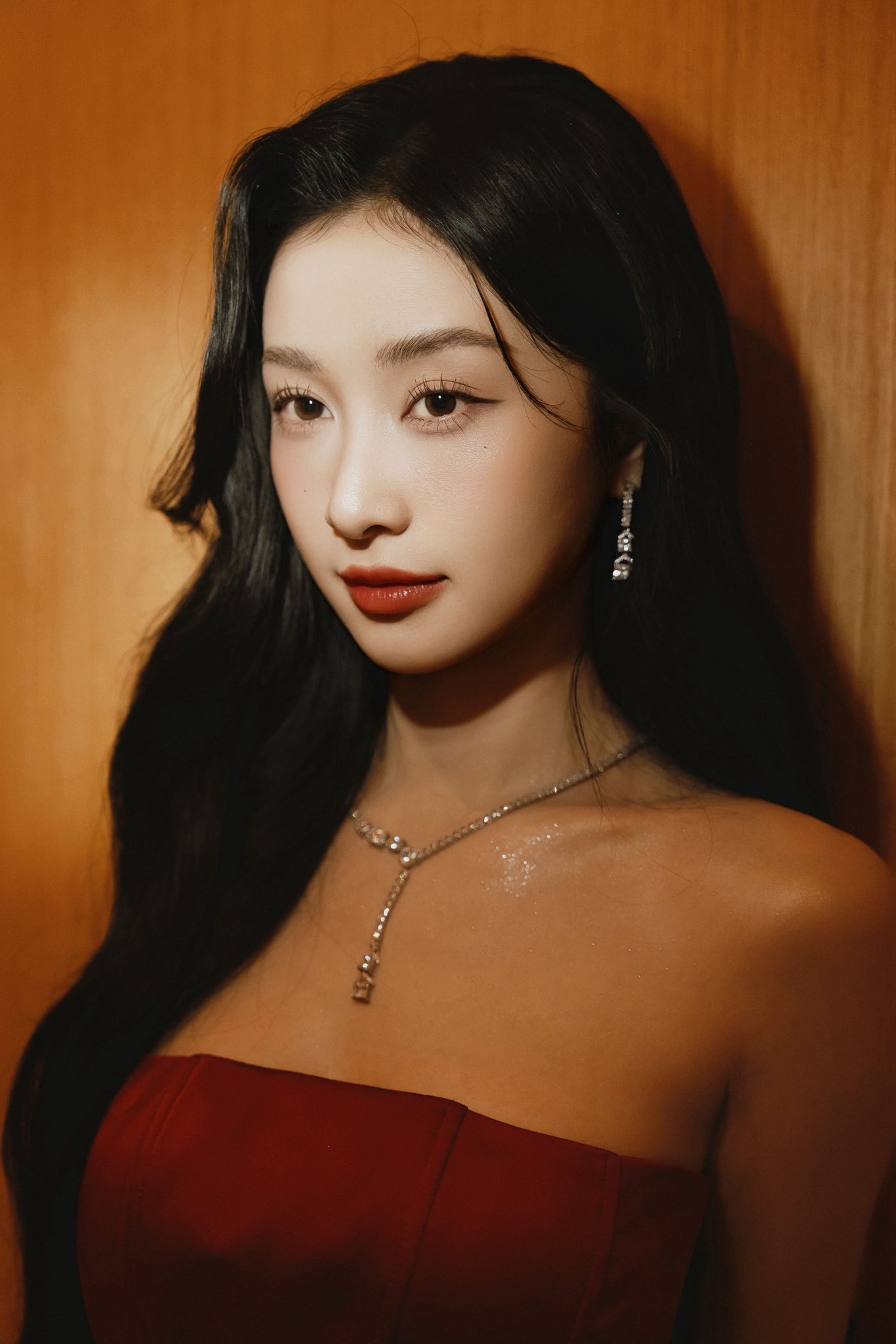 Việt Nam có 1 mỹ nhân nổi tiếng từ Trung đến Hàn: Visual đẹp như Angela Baby - Yoona, ngắm góc nào cũng đã con mắt- Ảnh 7. Việt Nam có 1 mỹ nhân nổi tiếng từ Trung đến Hàn: Visual đẹp như Angela Baby - Yoona, ngắm góc nào cũng đã con mắt- Ảnh 7.