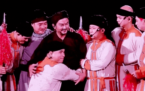 1 nam nghệ sĩ gặp tai nạn giao thông trên đường đến concert Anh Trai Vượt Ngàn Chông Gai- Ảnh 1. 1 nam nghệ sĩ gặp tai nạn giao thông trên đường đến concert Anh Trai Vượt Ngàn Chông Gai- Ảnh 1.