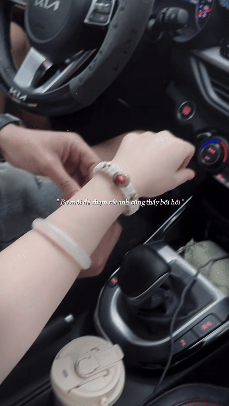 Vòng tay bộ đội - món quà thời bình thành trend hot nhất lúc này: Đã đẹp còn ý nghĩa, ai có là “thắng đời 1-0”- Ảnh 14.