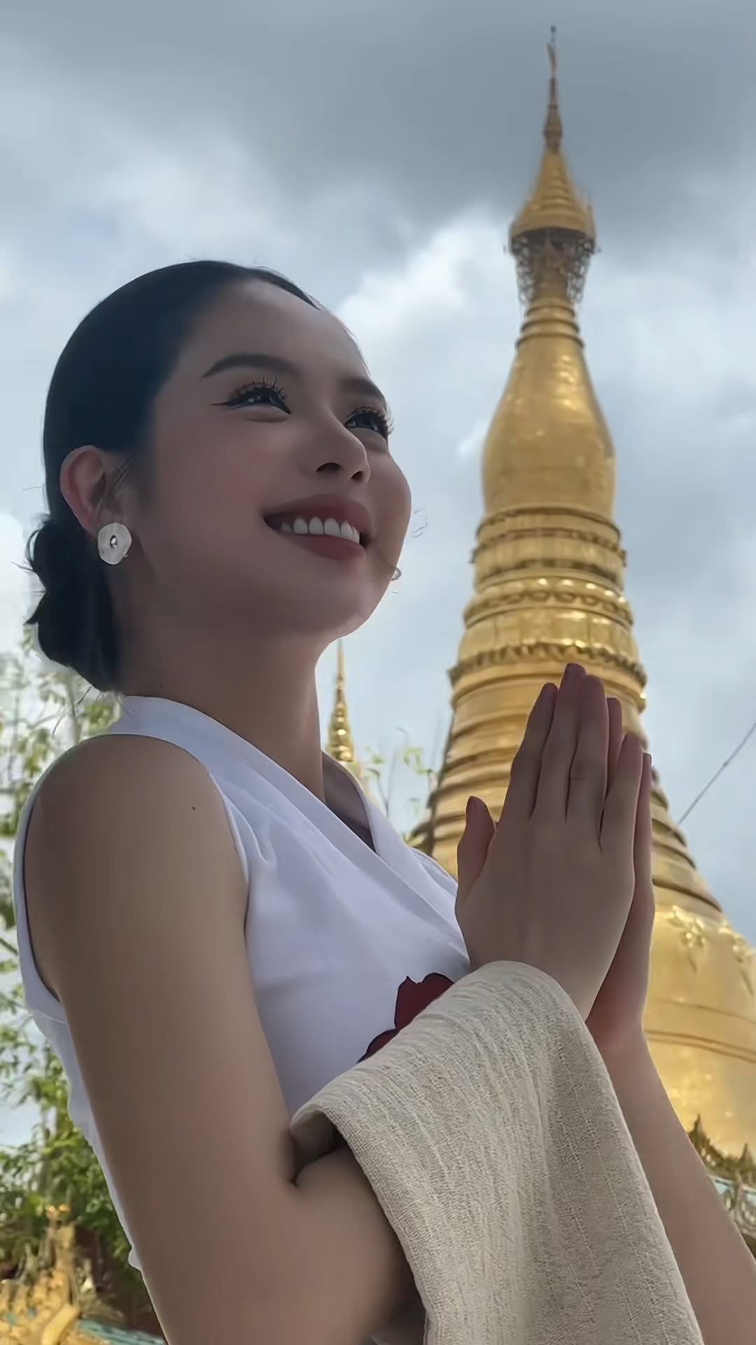 Thanh Thủy và Tiểu Vy “cân đẹp” loạt Hoa hậu quốc tế- Ảnh 3.