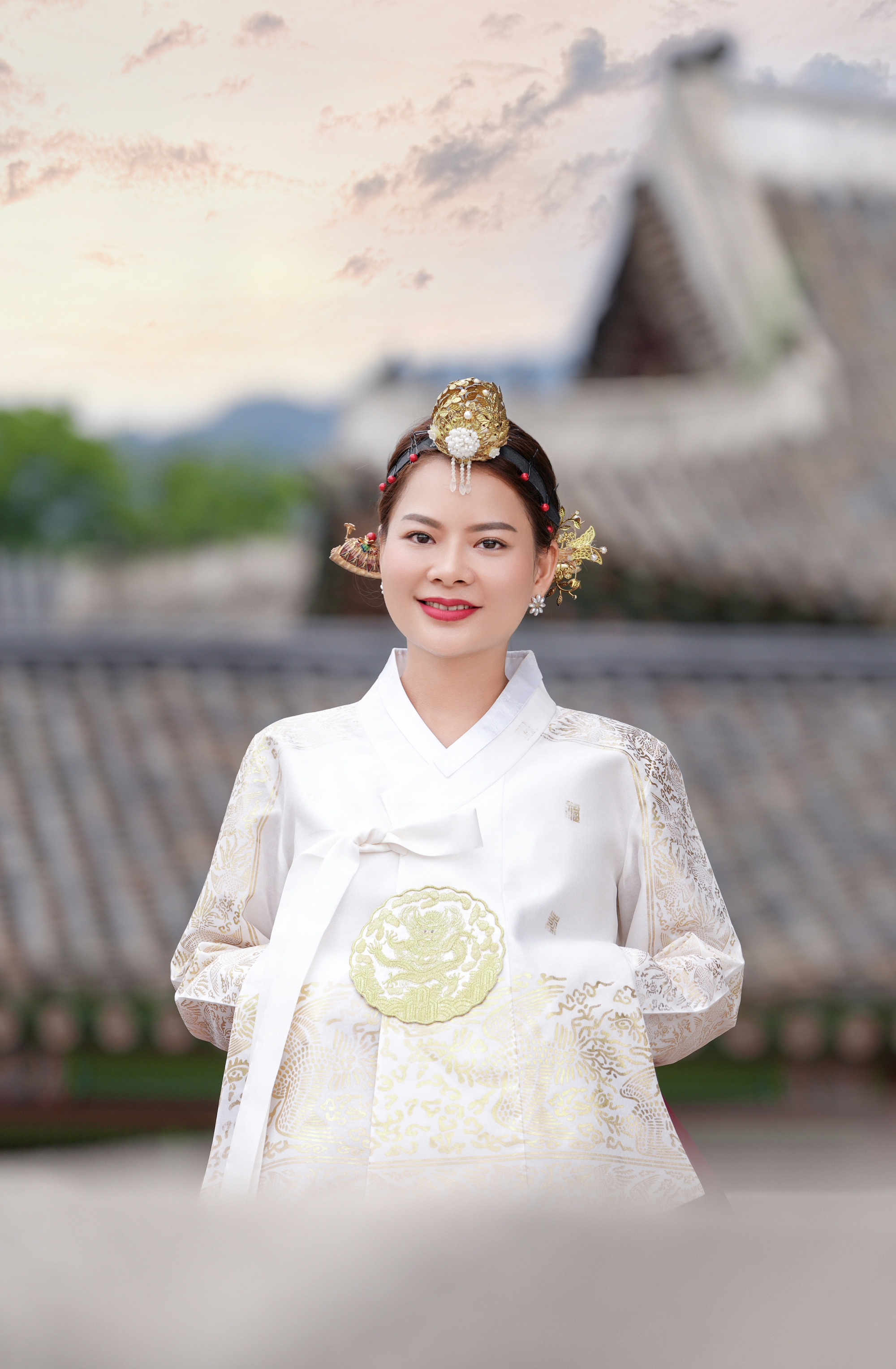 Nữ nhà văn đi hơn 100 nước trên thế giới, ra mắt Những dặm đường Tổ quốc để tôn vinh cảnh đẹp Việt Nam- Ảnh 4.