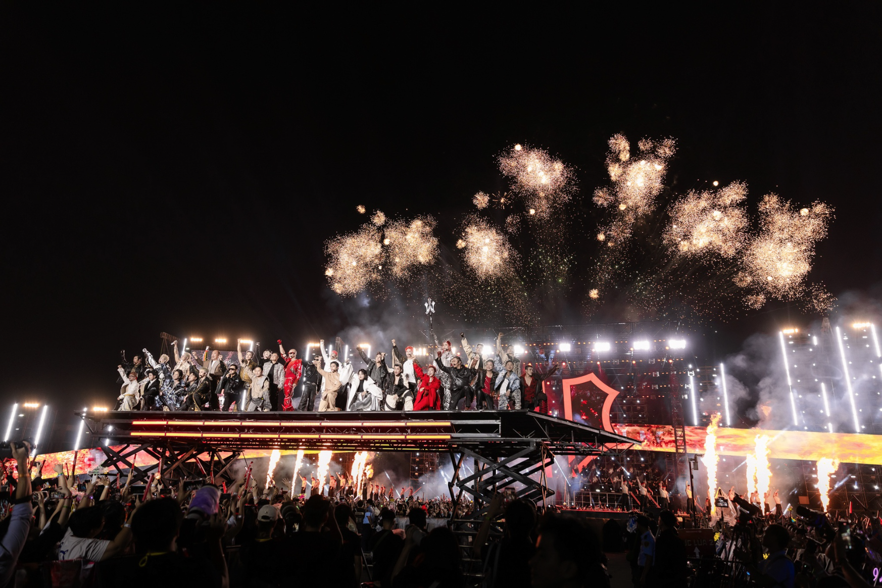 Mâm lễ gây chú ý của ekip Chông Gai ngay trước thềm concert- Ảnh 7.