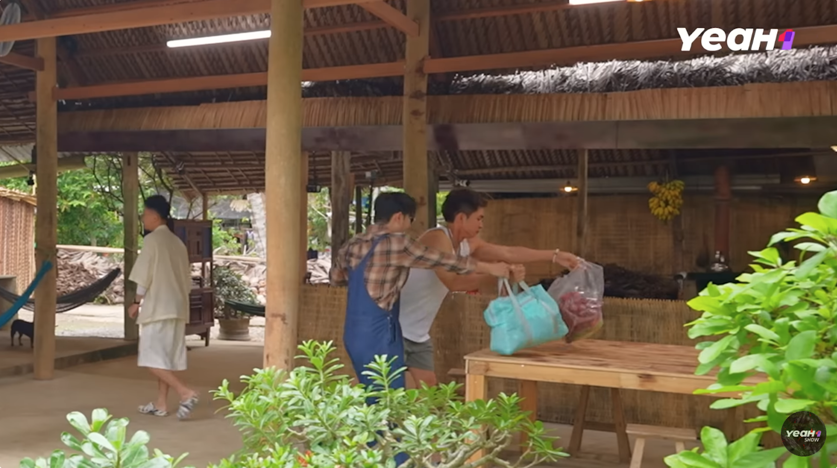 Jun Phạm liên tục đụng độ "kẻ thù không đội trời chung", từ miền Tây đến Tây Nguyên vẫn chưa thoát- Ảnh 2.