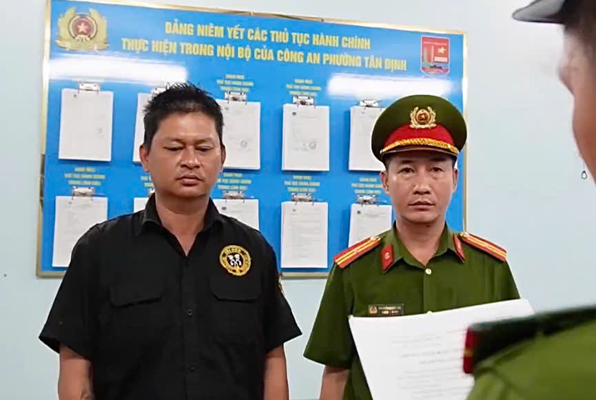 Bắt khẩn cấp Nguyễn Thanh Sơn - kẻ hành hung người đi đường- Ảnh 1.