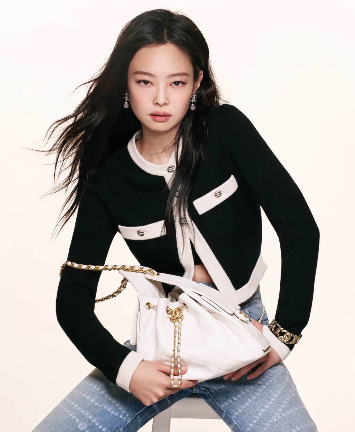 Không thể tin nổi đây là mặt mộc của Jennie (BLACKPINK) ở tuổi 29!- Ảnh 11.