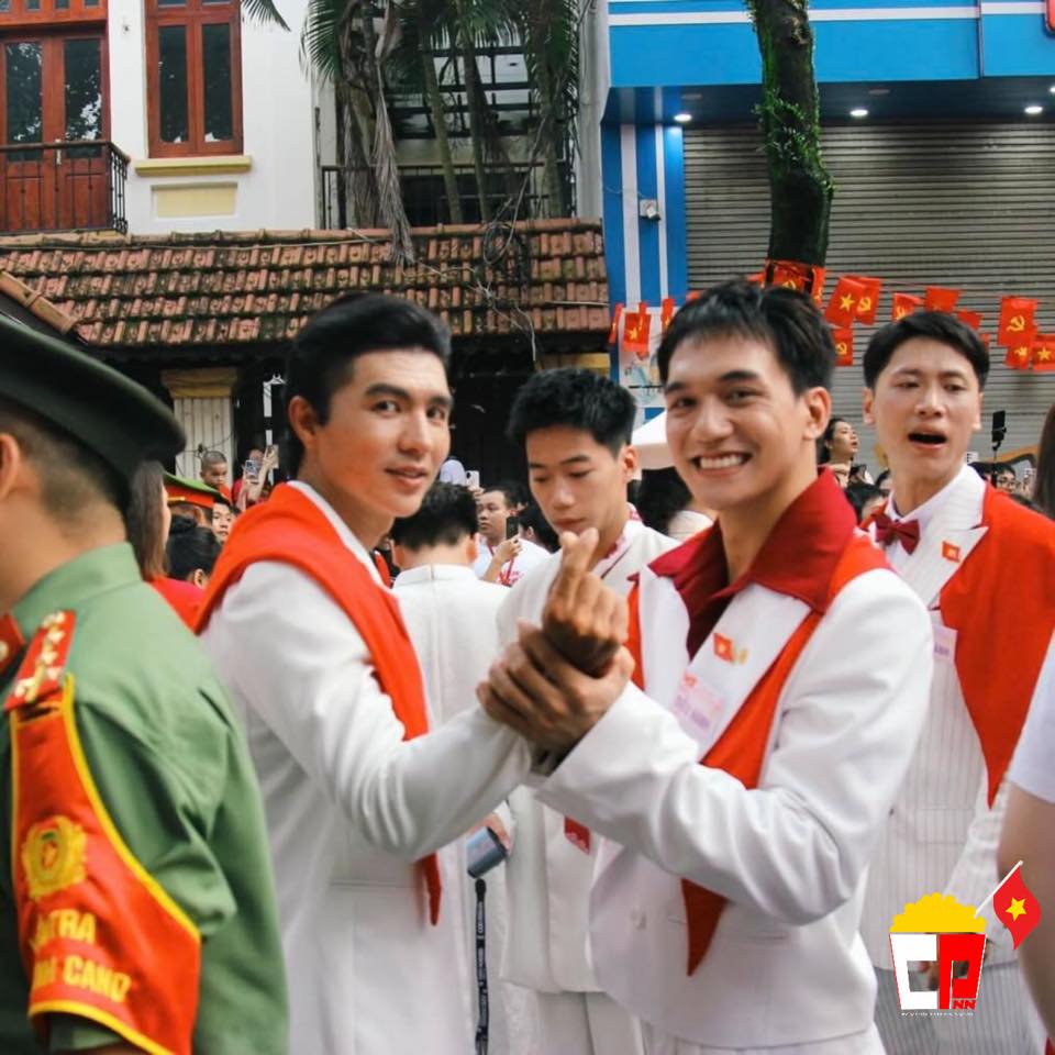 Visual “bể màn hình” của Steven Nguyễn và Đỗ Nhật Hoàng khi đứng chung- Ảnh 3.