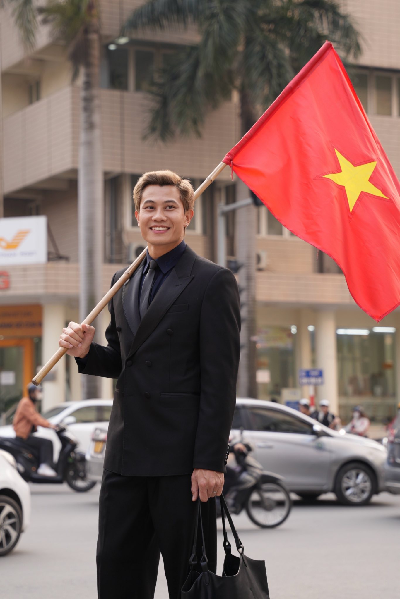 Anh Tạ 