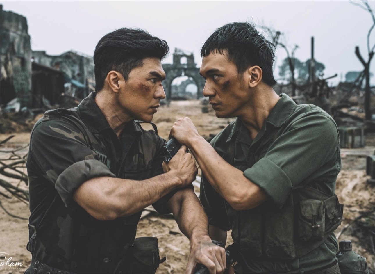 Visual “bể màn hình” của Steven Nguyễn và Đỗ Nhật Hoàng khi đứng chung- Ảnh 1.