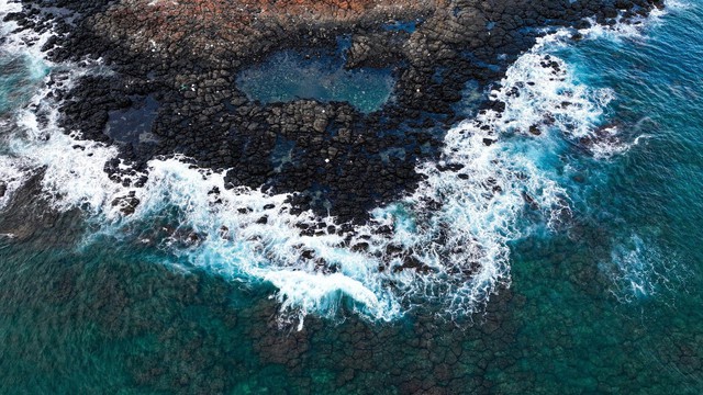 Phát hiện hòn đảo hoang sơ giữa biển miền Trung: Không có nhà dân, cảnh thay đổi theo mùa- Ảnh 3.