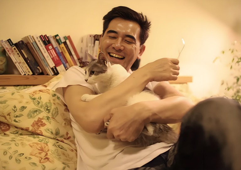 Showbiz có 1 mỹ nam được 2 nữ thần sắc đẹp yêu say đắm cũng chẳng màng, bỏ về quê nuôi vịt chăn ngan- Ảnh 9.