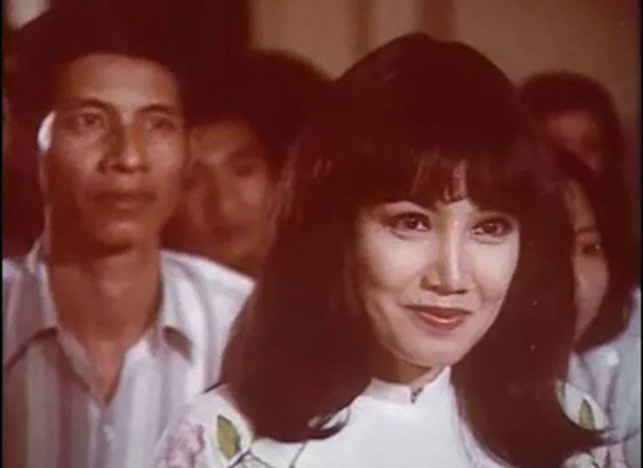 Nữ diễn viên đẹp nhất miền Nam: Nhan sắc trăm năm có một, diễn hay hát đỉnh không ai đọ nổi- Ảnh 5. Nữ diễn viên đẹp nhất miền Nam: Nhan sắc trăm năm có một, diễn hay hát đỉnh không ai đọ nổi- Ảnh 5.