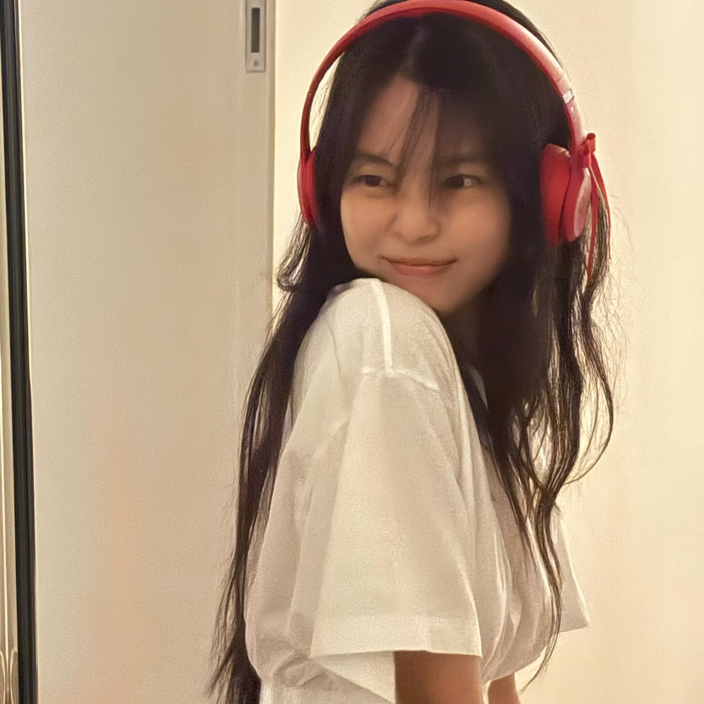 Không thể tin nổi đây là mặt mộc của Jennie (BLACKPINK) ở tuổi 29!- Ảnh 9.