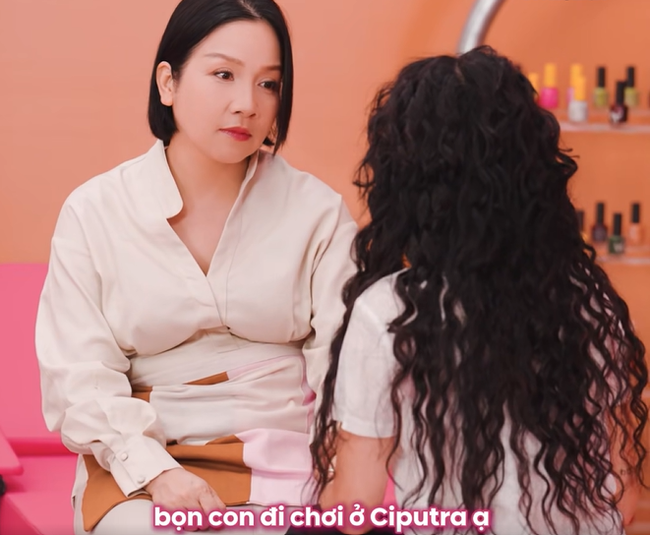 Mỹ Linh hỏi con gái có từng giấu mẹ chuyện gì không nhưng chính cô lại lộ bí mật quá khứ khiến khán giả cười chảy nước mắt- Ảnh 1.