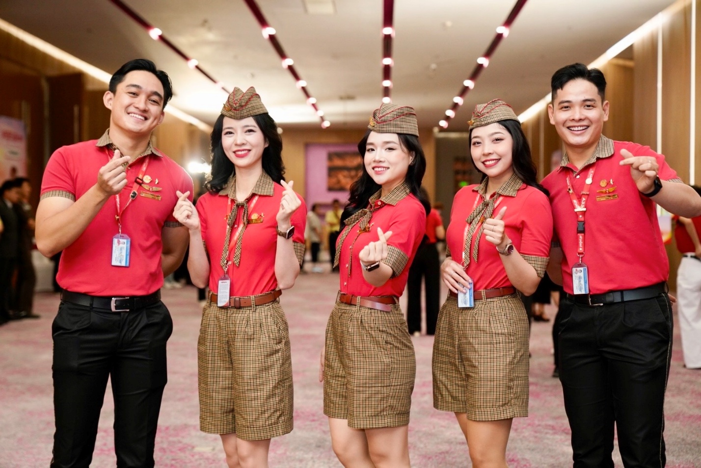 Vietjet chào đón gần 1.000 ứng viên tài năng tại Vietjet Sky Career Day 2025- Ảnh 12.