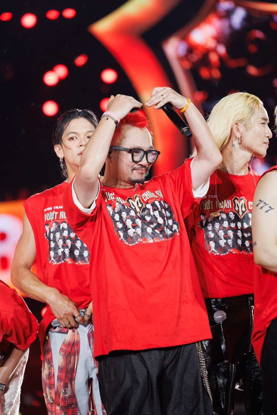 Chuỗi concert Anh Trai Vượt Ngàn Chông Gai khép lại trong nước mắt- Ảnh 30.
