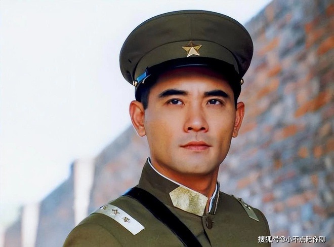 Showbiz có 1 mỹ nam được 2 nữ thần sắc đẹp yêu say đắm cũng chẳng màng, bỏ về quê nuôi vịt chăn ngan- Ảnh 3.