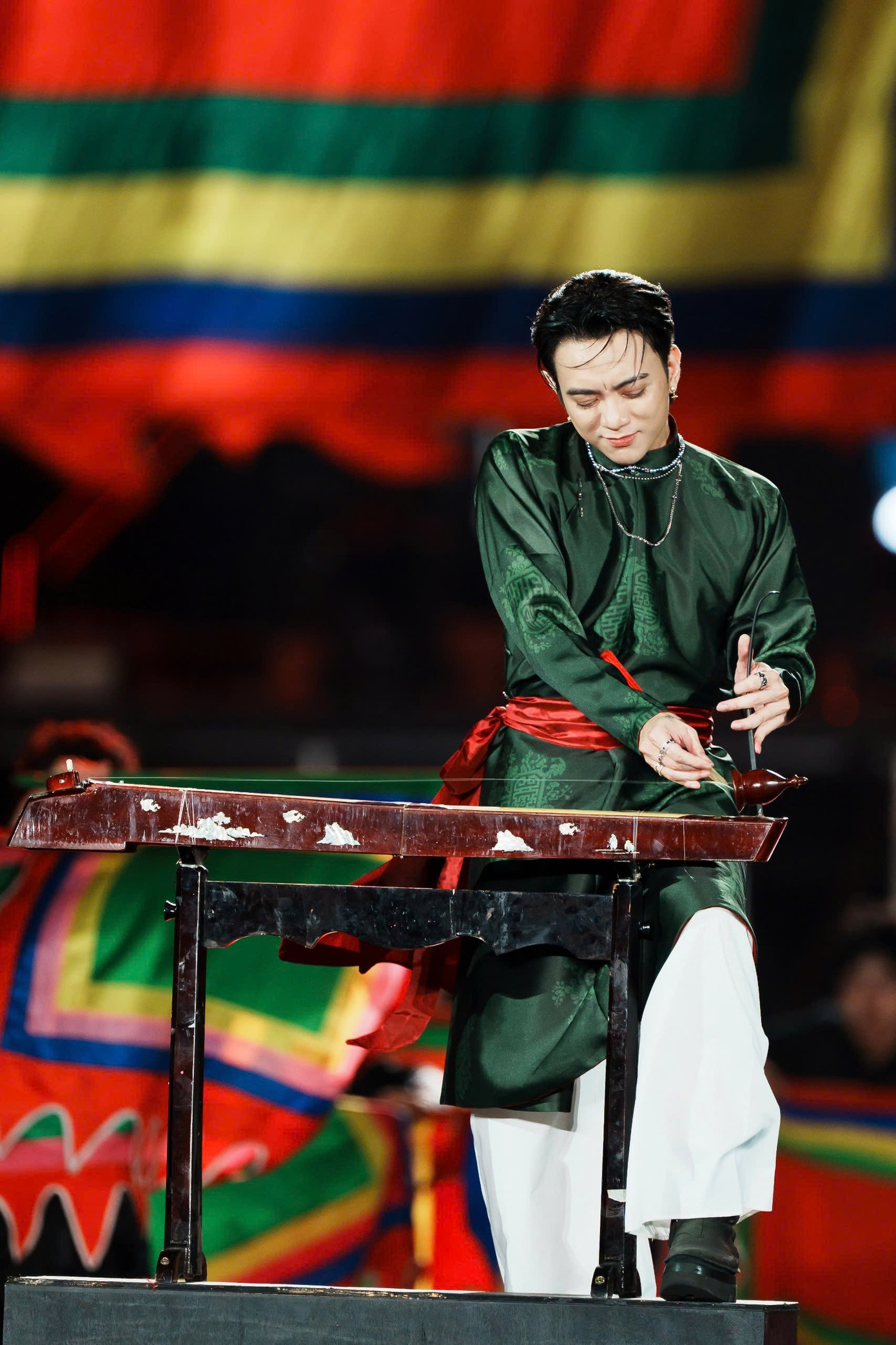 Chuỗi concert Anh Trai Vượt Ngàn Chông Gai khép lại trong nước mắt- Ảnh 24.