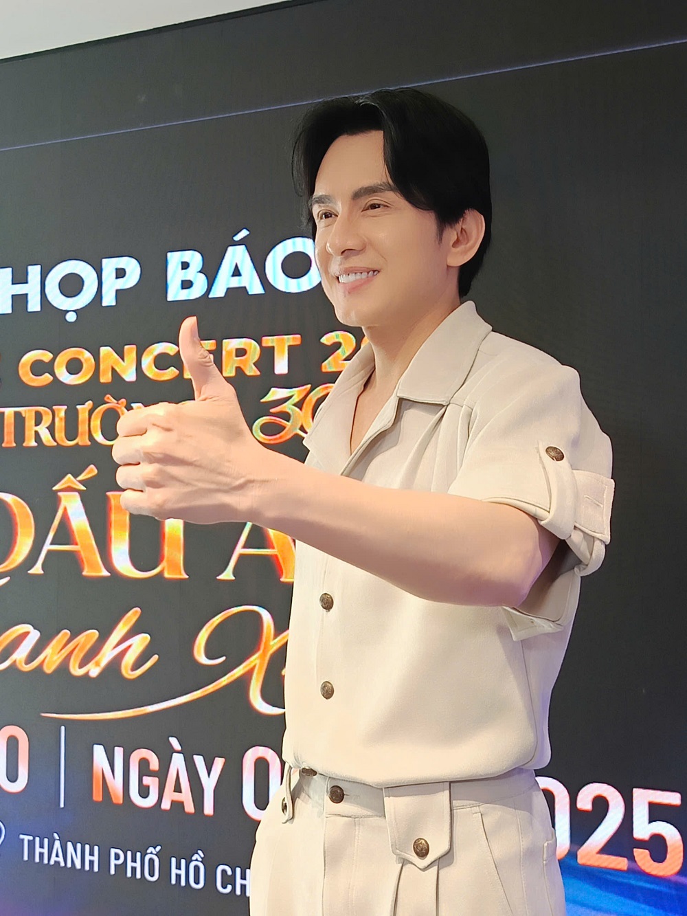 Chồng Cẩm Ly nói thẳng chuyện đánh nhau với ông bầu của Đan Trường- Ảnh 2. Chồng Cẩm Ly nói thẳng chuyện đánh nhau với ông bầu của Đan Trường- Ảnh 2.