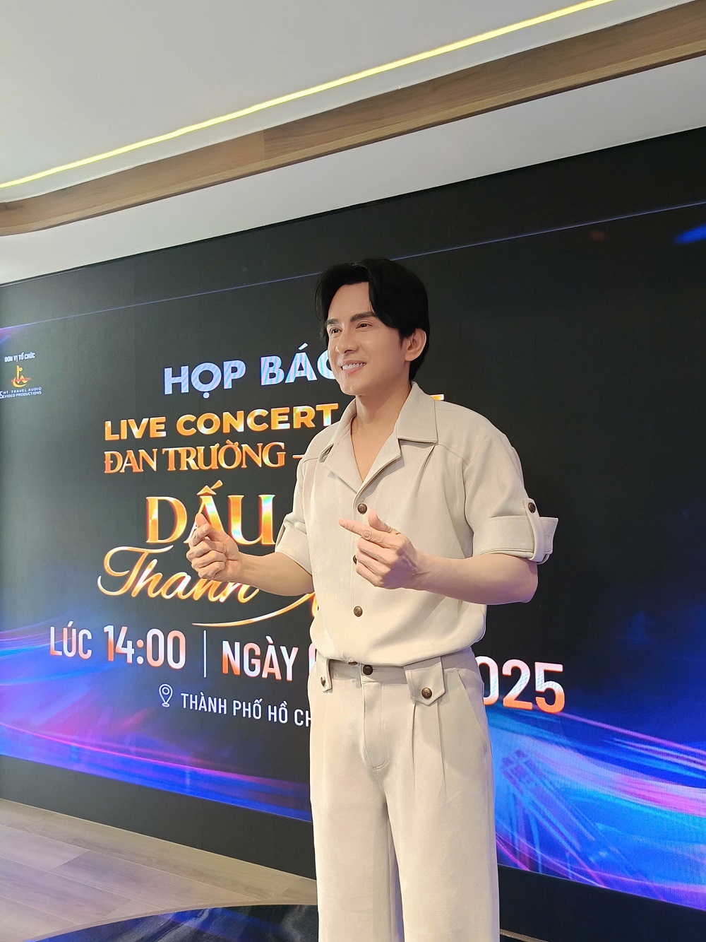 Chồng Cẩm Ly nói thẳng chuyện đánh nhau với ông bầu của Đan Trường- Ảnh 1. Chồng Cẩm Ly nói thẳng chuyện đánh nhau với ông bầu của Đan Trường- Ảnh 1.