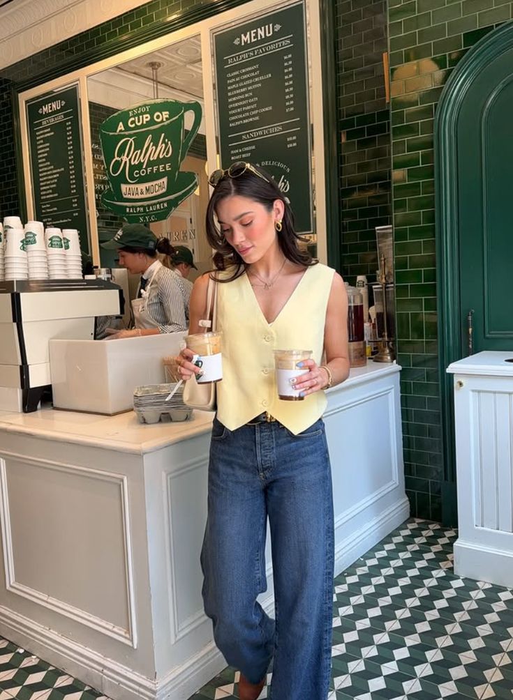 6 trang phục phụ nữ Pháp chê mạnh: Mặc lên kém sang, visual đẹp mấy cũng không gánh nổi- Ảnh 9.