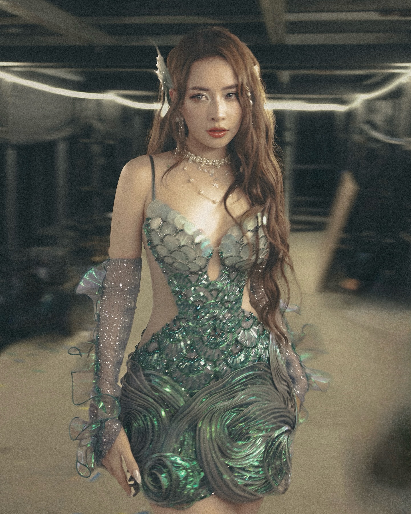 Mỹ nhân đẹp nhất Việt Nam từng bị phản đối làm ca sĩ nay đắt show đáng nể, song ca với Huỳnh Hiểu Minh còn gây sốt xứ Trung- Ảnh 7.