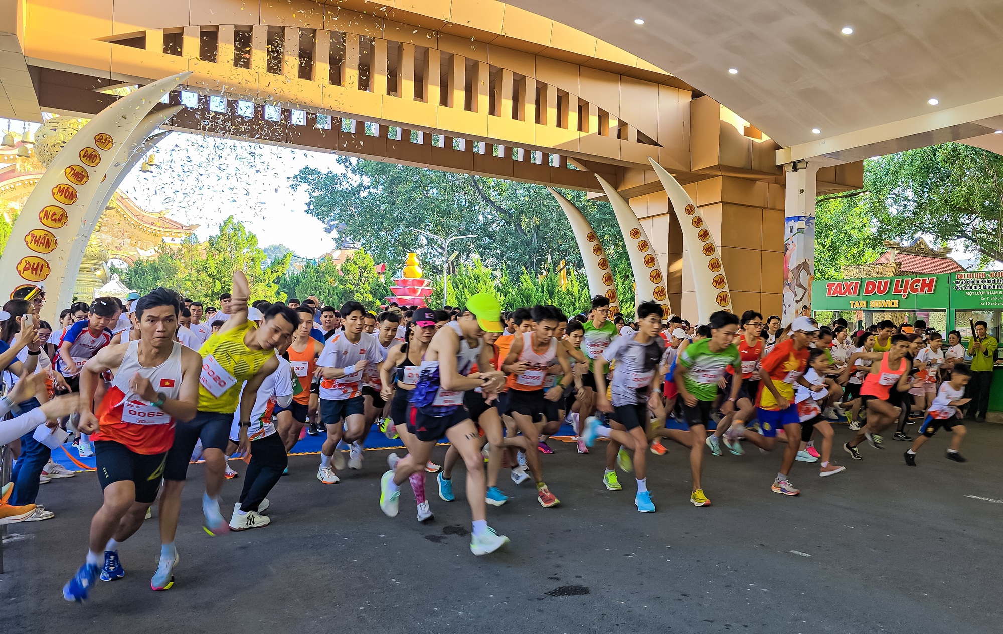 Sinh nhật Suối Tiên 30 - Hành trình rực rỡ, dấu ấn khó quên- Ảnh 4.