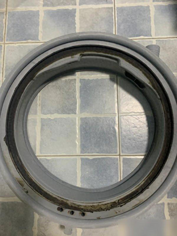 6 “ổ nấm mốc" ẩn trong nhà khiến sức khỏe cả gia đình bị đe dọa, nhiều người vẫn bỏ qua- Ảnh 1.