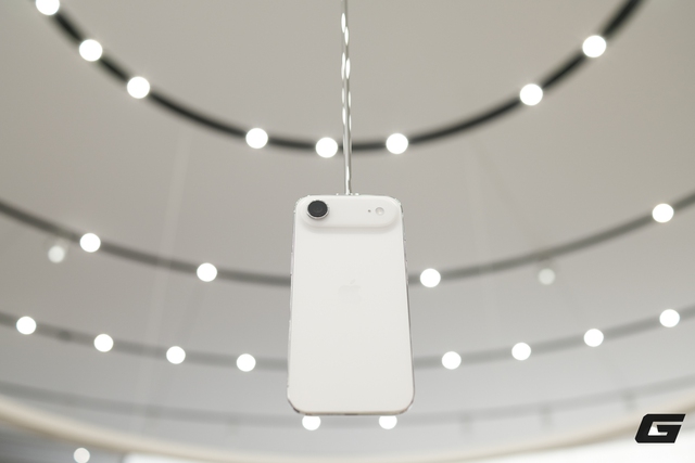 Cận cảnh iPhone Air 