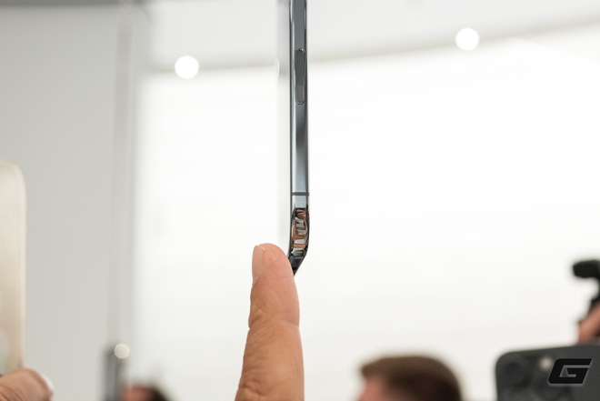 Cận cảnh iPhone Air 