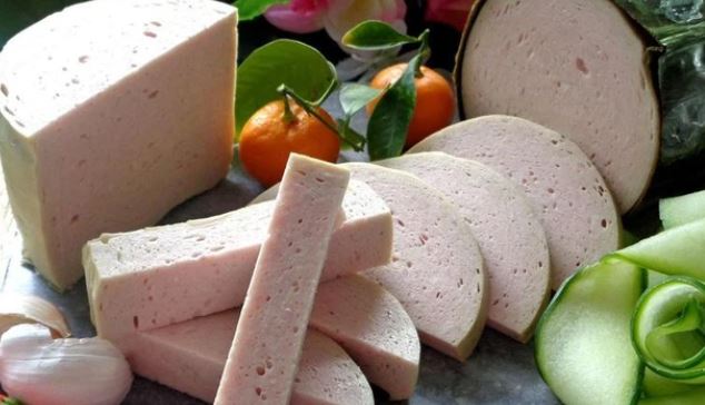 Mẹo nhận biết giò, chả chứa hàn the nhờ loại củ có sẵn trong gian bếp- Ảnh 2.