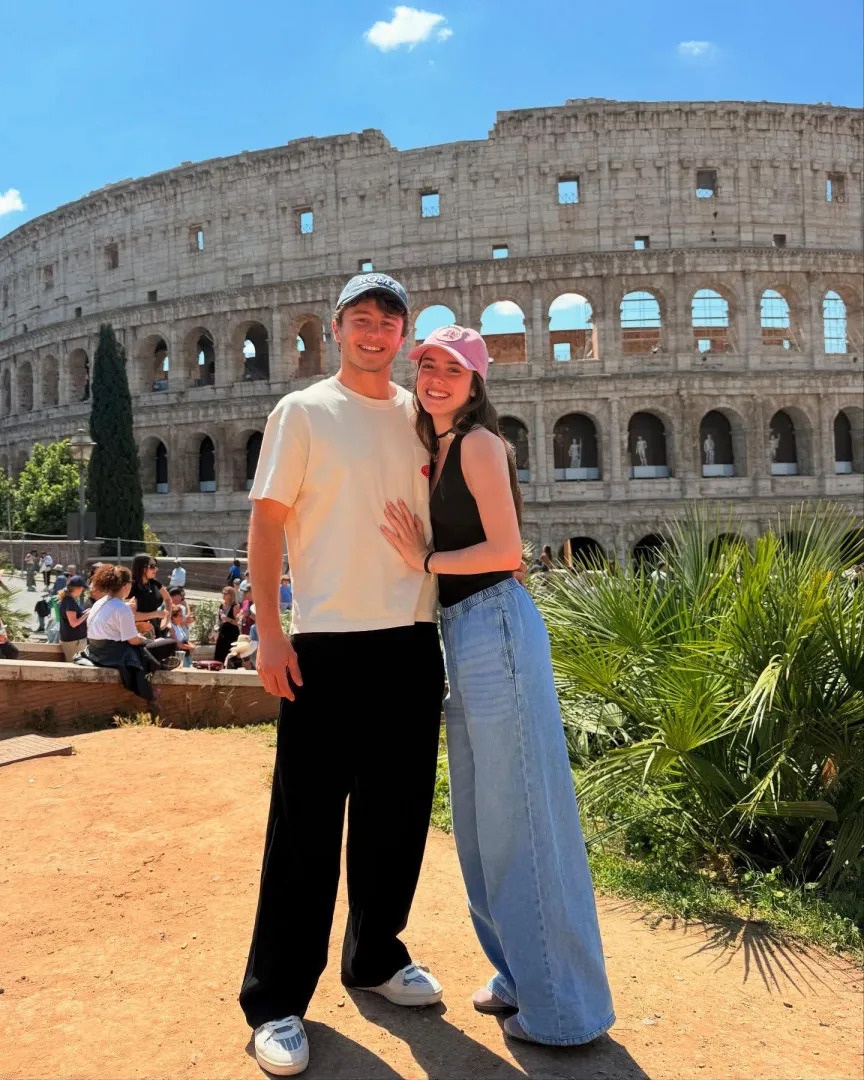 Nàng WAG gây sốt làng bóng đá thế giới yêu đàn em của Ronaldo, 19 tuổi xinh đẹp như thiên thần- Ảnh 3.
