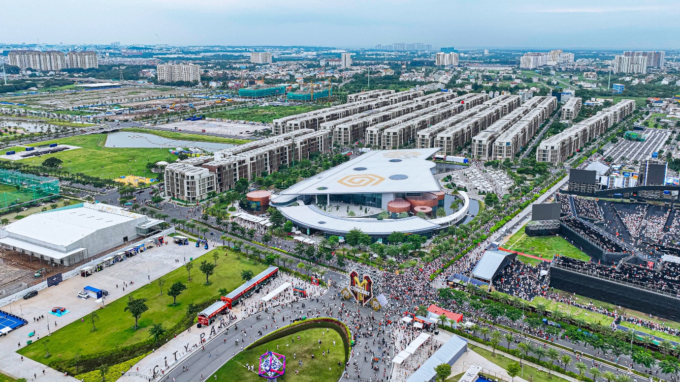 Hàng vạn khán giả hòa nhịp tại The Global City trong 2 ngày Concert Encore Anh Trai Vượt Ngàn Chông Gai- Ảnh 14.
