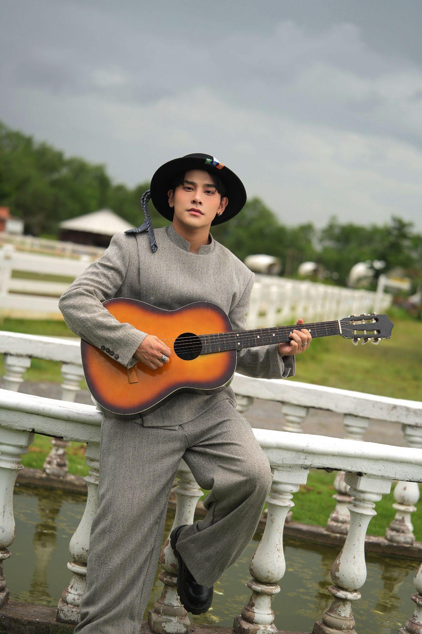 VIN - Cựu thành viên FOR7 tái xuất với MV "Gọi Anh Lúc Nửa Đêm"- Ảnh 4.