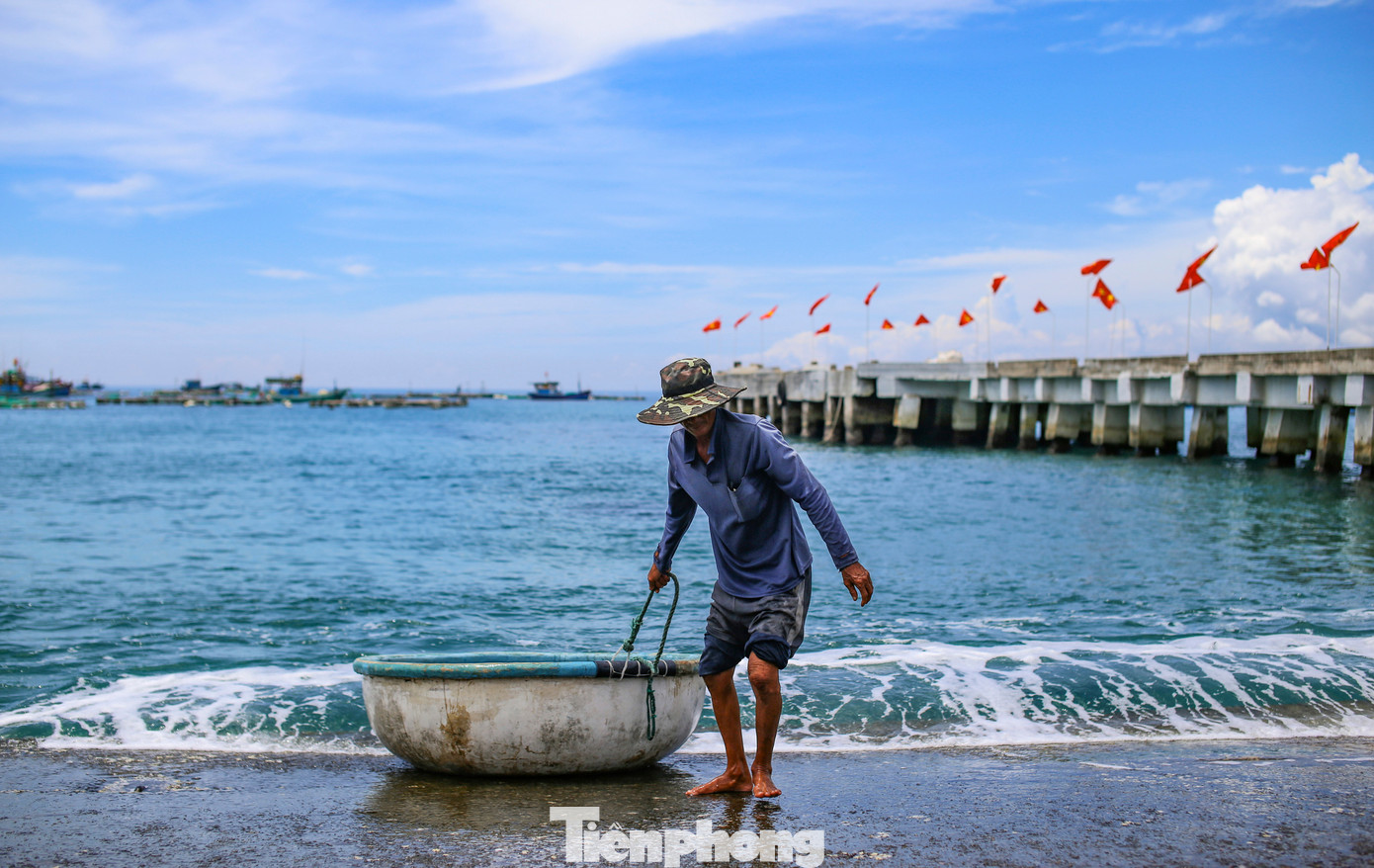 Mục sở thị cuộc sống ở làng chài Cù Lao Xanh giữa biển khơi- Ảnh 7.