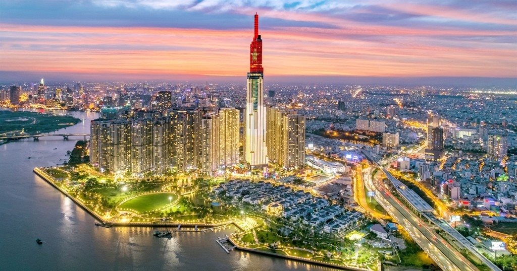 Cá nhân, tổ chức xuyên tạc, bịa đặt về Chủ tịch Phạm Nhật Vượng và Tập đoàn những gì mà bị Vingroup kiện?- Ảnh 2.