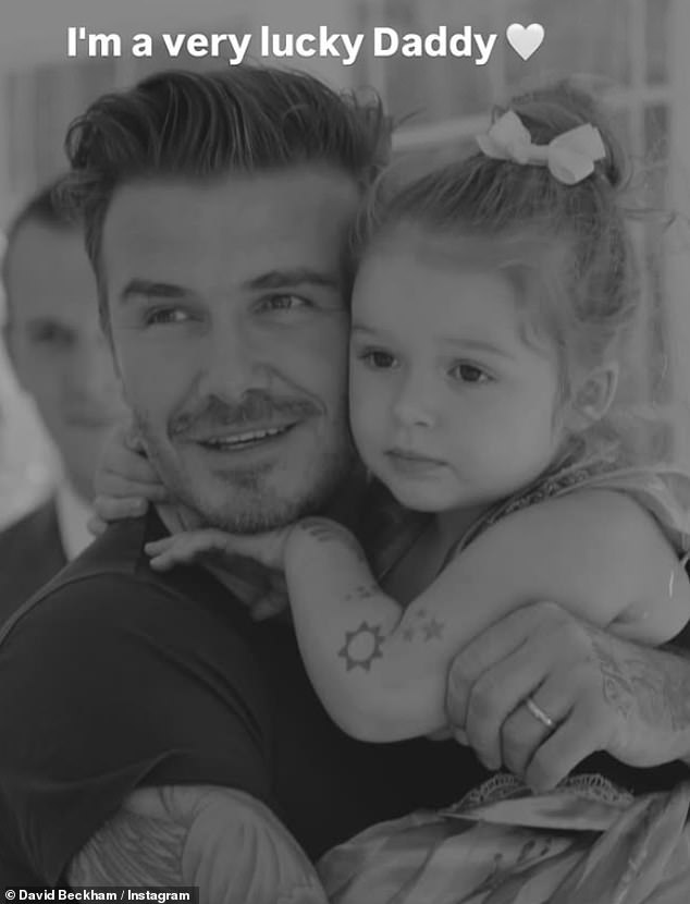 Đ&ecirc;m Giao thừa, David Beckham nghẹn ng&agrave;o nhắn nhủ con trai cả đang xa c&aacute;ch: 