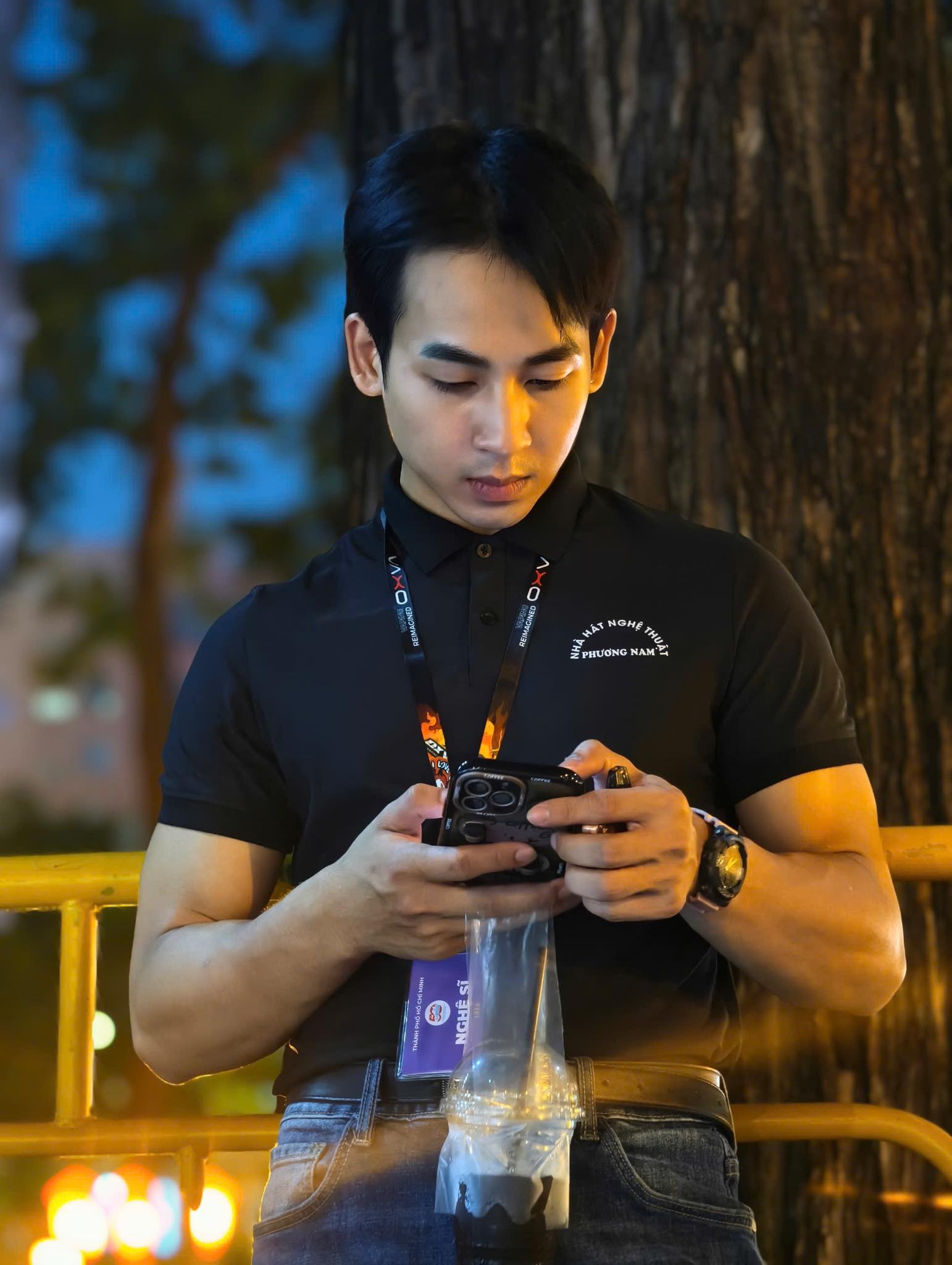 "800 khán giả ấn tượng mỗi em", Hoả Vương làng xiếc cưới gấp người hâm mộ- Ảnh 10.