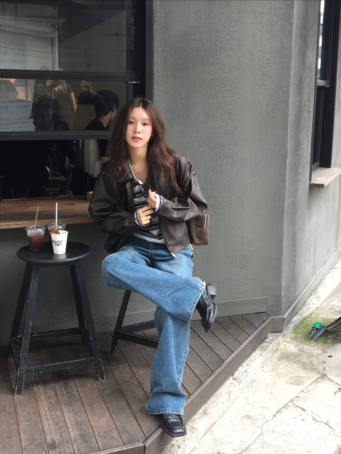 5 item phối với quần jeans gi&uacute;p độ sang chảnh tăng th&ecirc;m 10 lần- Ảnh 6.