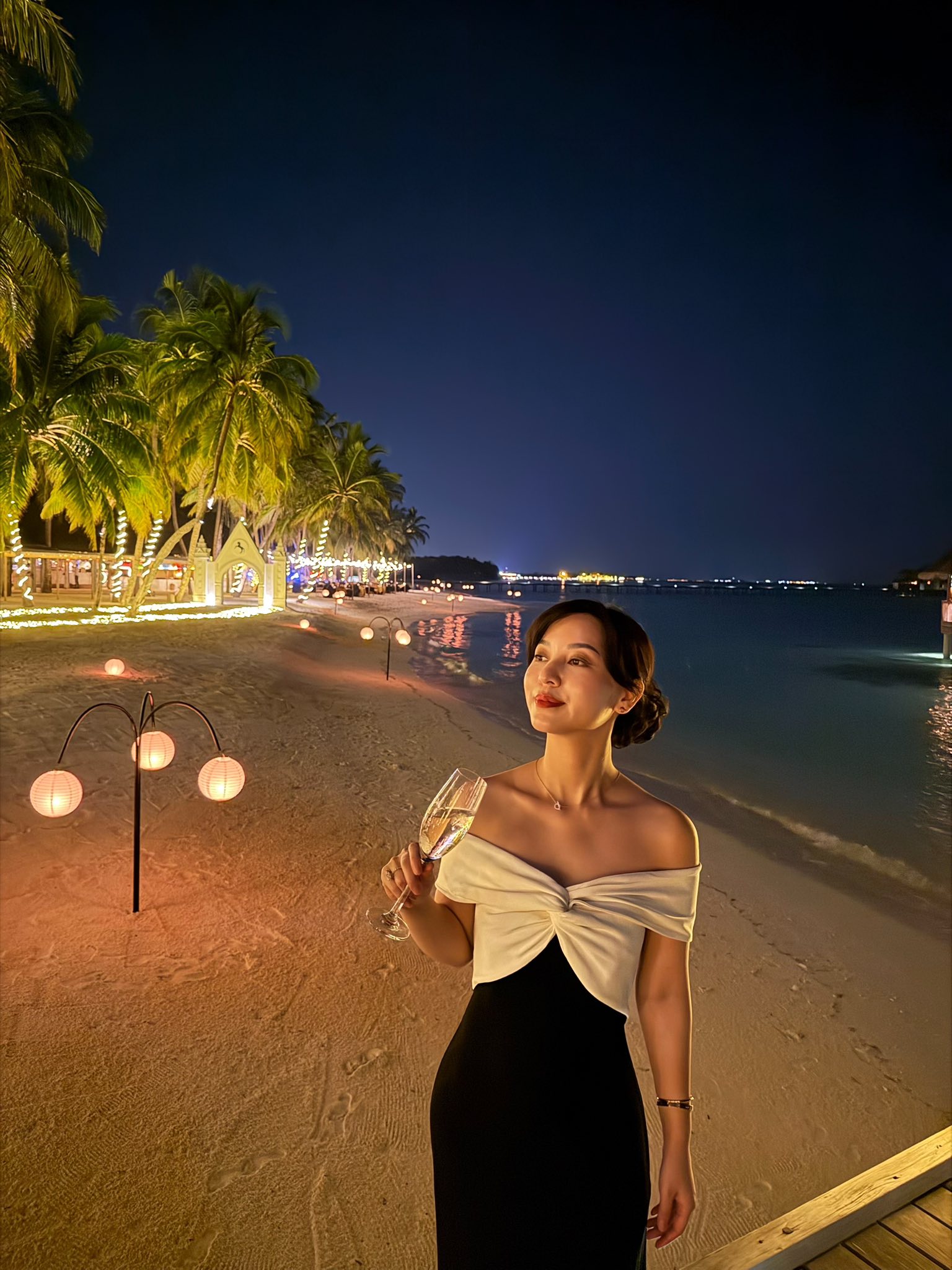 Đ&oacute;n năm mới kiểu ph&uacute; b&agrave; triệu đ&ocirc;: Đi Maldives tận hưởng b&igrave;nh y&ecirc;n b&ecirc;n gia đ&igrave;nh v&igrave; sợ nhất 1 điều ở con trai- Ảnh 4.