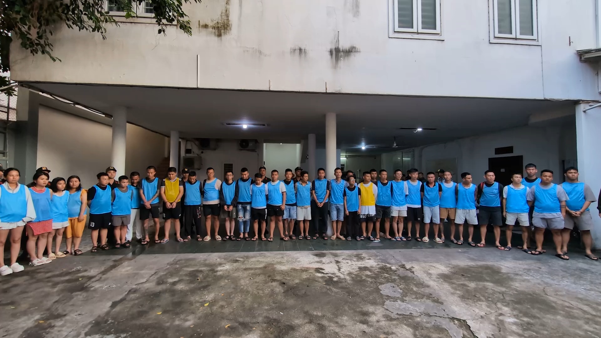 TikToker &ldquo;Huỳnh Cao Cường - Đức Năng Thắng Số&rdquo; trục lợi h&agrave;ng tỷ đồng từ việc cứu người b&ecirc;n Campuchia- Ảnh 1.