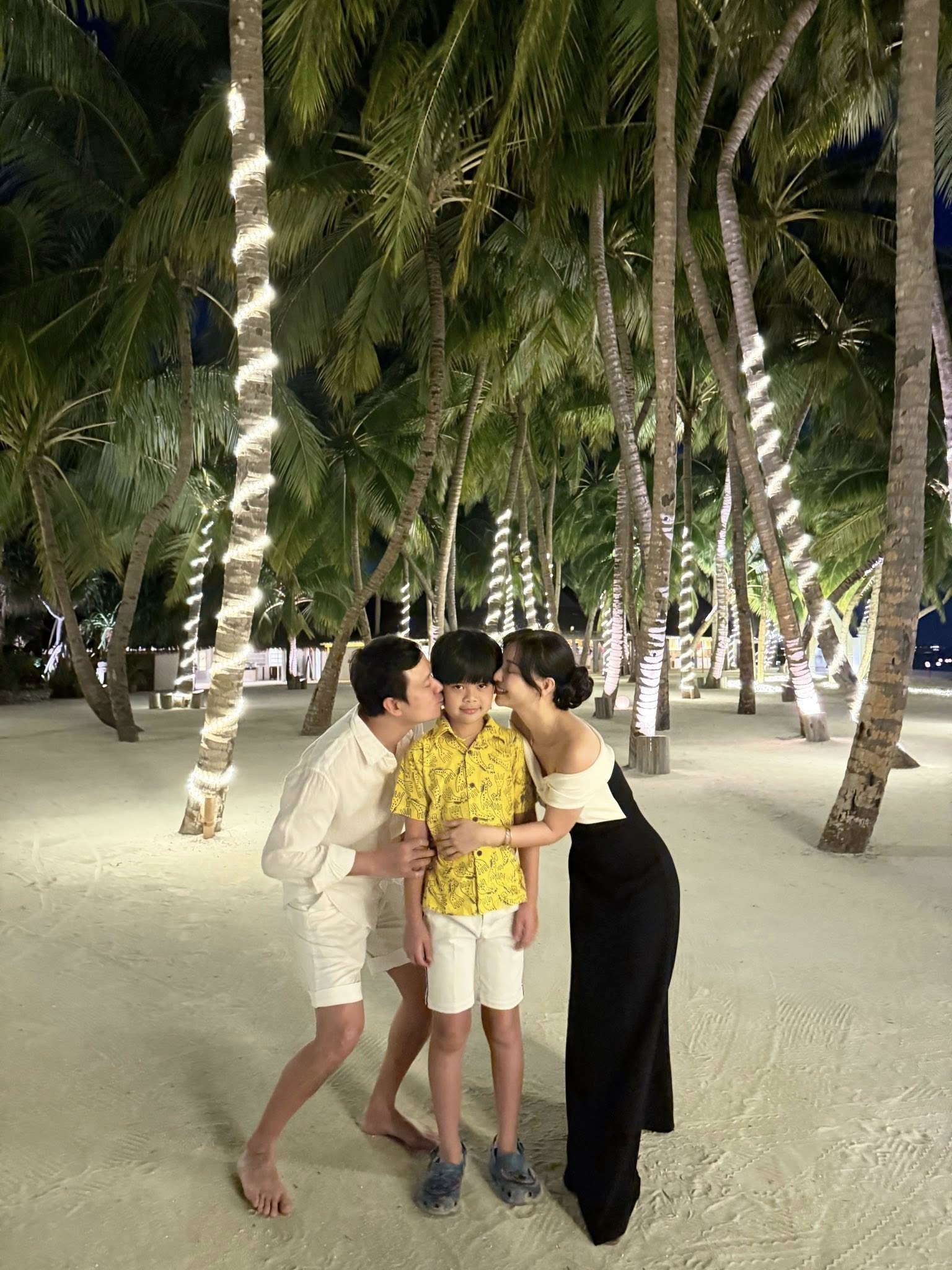 Đ&oacute;n năm mới kiểu ph&uacute; b&agrave; triệu đ&ocirc;: Đi Maldives tận hưởng b&igrave;nh y&ecirc;n b&ecirc;n gia đ&igrave;nh v&igrave; sợ nhất 1 điều ở con trai- Ảnh 3.