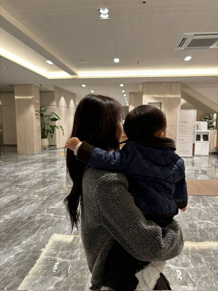 Chồng kh&ocirc;ng cho đi l&agrave;m, vợ chết sững ph&aacute;t hiện ra sự thật đằng sau khoản tiền hơn 1 tỷ đồng- Ảnh 1.