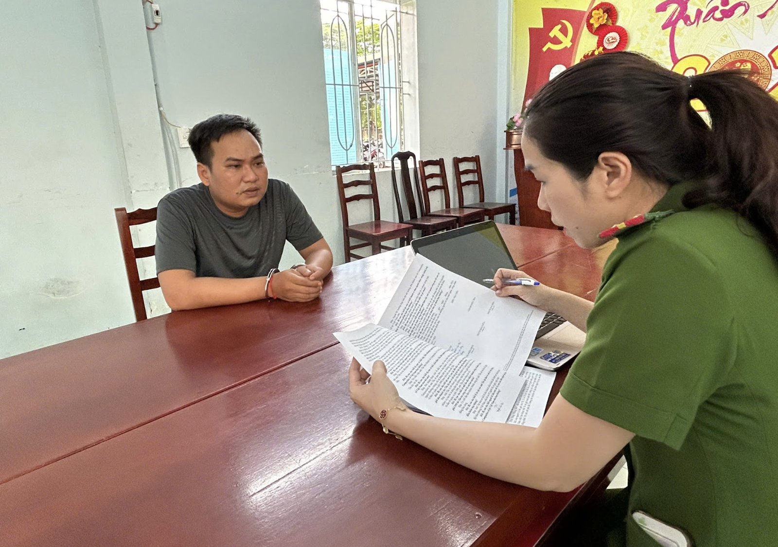 Vạch trần "đường dây" kinh doanh ngầm phía sau vỏ bọc "hiệp sĩ" Nguyễn Thanh Hải- Ảnh 2. Vạch trần "đường dây" kinh doanh ngầm phía sau vỏ bọc "hiệp sĩ" Nguyễn Thanh Hải- Ảnh 2.